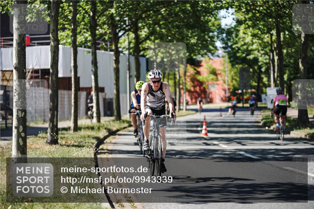 09.08.2026 - GEWOBA Citytriathlon Bremen Michael Burmester http://msf.ph/oto/9943339 09.08.2026 14:43:28 Radfahren 194, 275, 361, 432, 436, 463, 494 meine-sportfotos.de