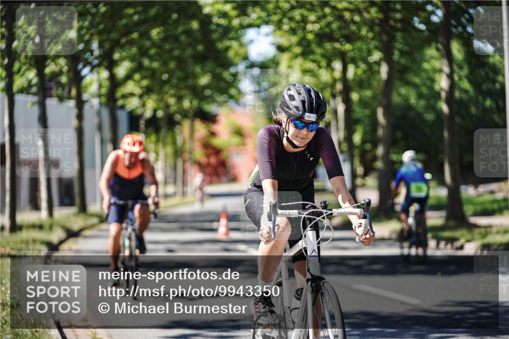 09.08.2026 - GEWOBA Citytriathlon Bremen Michael Burmester http://msf.ph/oto/9943350 09.08.2026 14:43:33 Radfahren 194, 198, 275, 361, 432, 436, 452, 463, 489, 494 meine-sportfotos.de