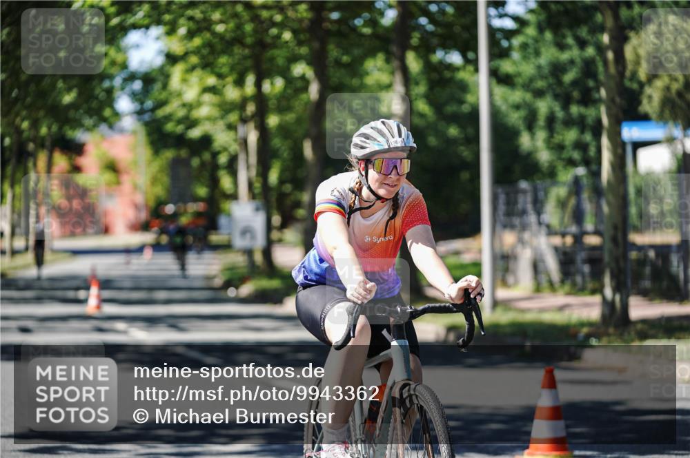 09.08.2026 - GEWOBA Citytriathlon Bremen Michael Burmester http://msf.ph/oto/9943362 09.08.2026 14:43:43 Radfahren 198, 275, 452, 489, 494, 516 meine-sportfotos.de