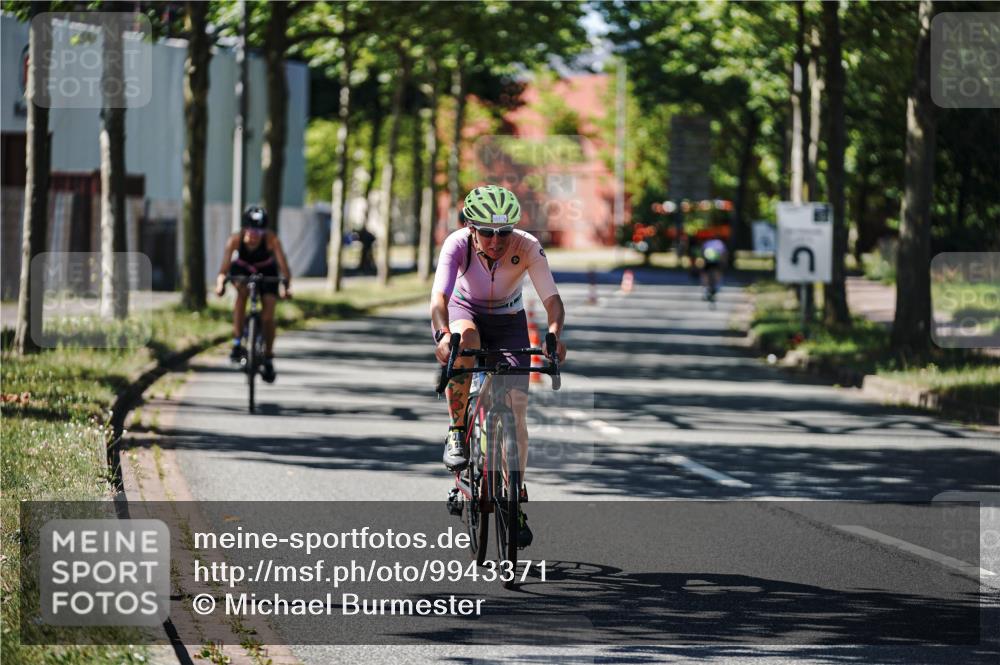 09.08.2026 - GEWOBA Citytriathlon Bremen Michael Burmester http://msf.ph/oto/9943371 09.08.2026 14:44:10 Radfahren 107, 209, 241, 303, 318, 502 meine-sportfotos.de