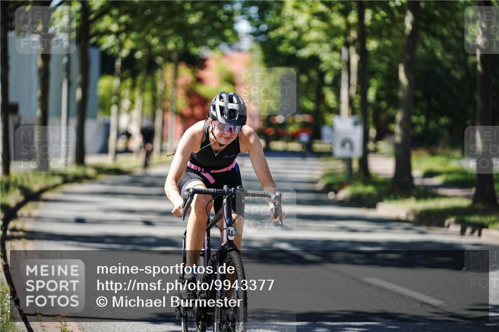 09.08.2026 - GEWOBA Citytriathlon Bremen Michael Burmester http://msf.ph/oto/9943377 09.08.2026 14:44:12 Radfahren 107, 209, 241, 303, 318, 502 meine-sportfotos.de