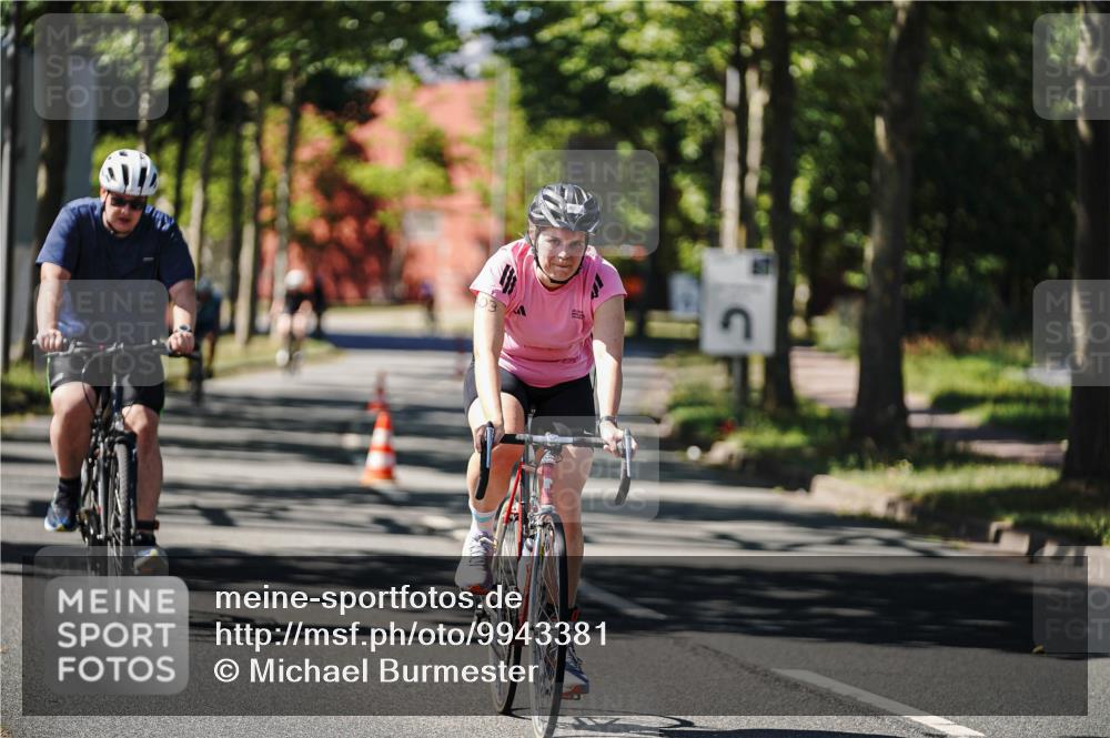 09.08.2026 - GEWOBA Citytriathlon Bremen Michael Burmester http://msf.ph/oto/9943381 09.08.2026 14:44:20 Radfahren 107, 191, 245, 303, 318, 478, 502 meine-sportfotos.de