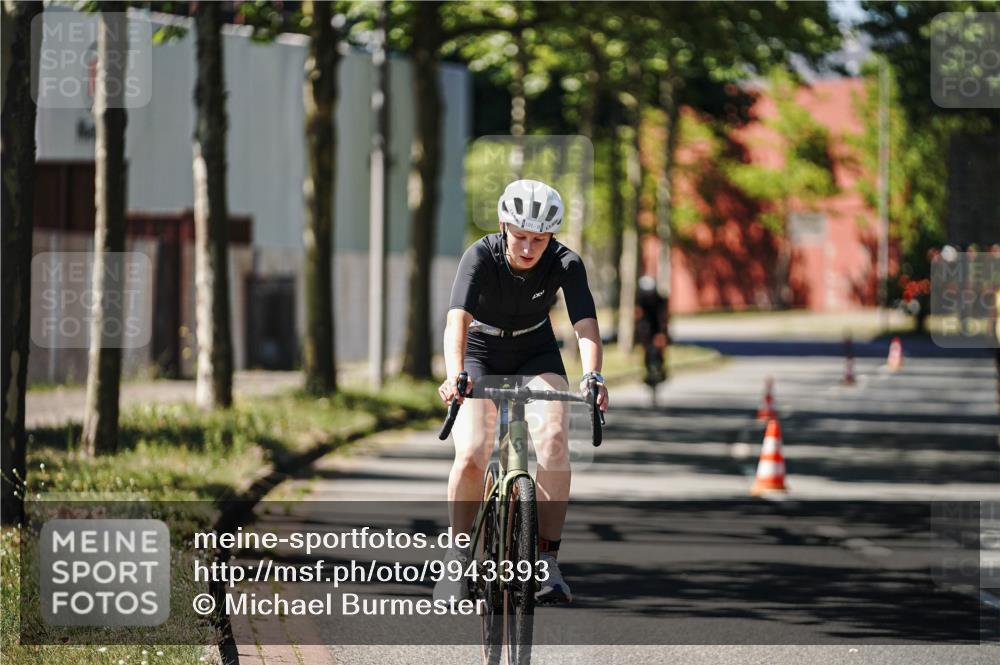 09.08.2026 - GEWOBA Citytriathlon Bremen Michael Burmester http://msf.ph/oto/9943393 09.08.2026 14:44:29 Radfahren 191, 245, 318, 478, 495 meine-sportfotos.de