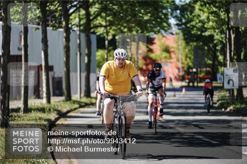 09.08.2026 - GEWOBA Citytriathlon Bremen Michael Burmester http://msf.ph/oto/9943412 09.08.2026 14:45:26 Radfahren 166, 219, 296, 380, 474, 476, 499, 514 meine-sportfotos.de