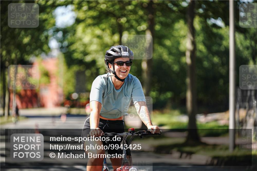 09.08.2026 - GEWOBA Citytriathlon Bremen Michael Burmester http://msf.ph/oto/9943425 09.08.2026 14:45:34 Radfahren 219, 296, 380, 460, 474, 476, 499, 505 meine-sportfotos.de