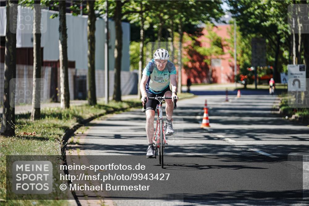 09.08.2026 - GEWOBA Citytriathlon Bremen Michael Burmester http://msf.ph/oto/9943427 09.08.2026 14:45:37 Radfahren 296, 380, 460, 465, 474, 499, 505 meine-sportfotos.de