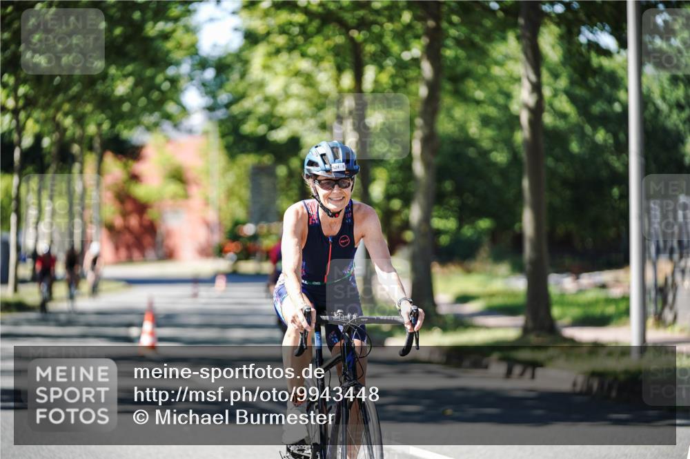 09.08.2026 - GEWOBA Citytriathlon Bremen Michael Burmester http://msf.ph/oto/9943448 09.08.2026 14:45:57 Radfahren 246, 248, 332, 367, 451, 465, 496, 524 meine-sportfotos.de