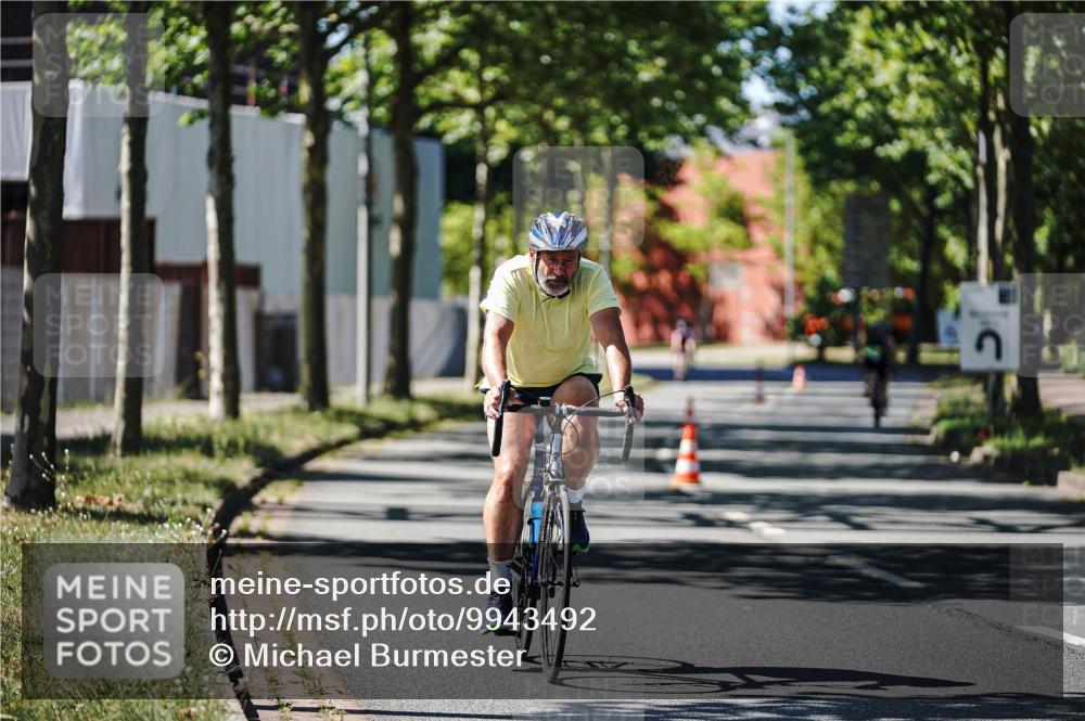 09.08.2026 - GEWOBA Citytriathlon Bremen Michael Burmester http://msf.ph/oto/9943492 09.08.2026 14:47:05 Radfahren 298, 414, 461, 464 meine-sportfotos.de