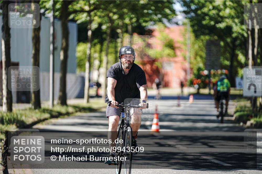 09.08.2026 - GEWOBA Citytriathlon Bremen Michael Burmester http://msf.ph/oto/9943509 09.08.2026 14:48:00 Radfahren 366, 459, 491, 492 meine-sportfotos.de