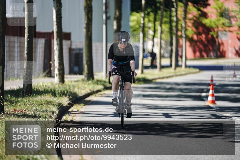 09.08.2026 - GEWOBA Citytriathlon Bremen Michael Burmester http://msf.ph/oto/9943523 09.08.2026 14:48:36 Radfahren 484 meine-sportfotos.de