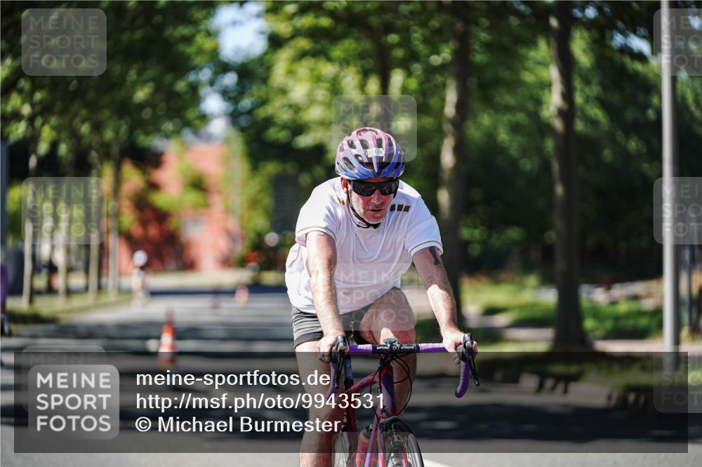 09.08.2026 - GEWOBA Citytriathlon Bremen Michael Burmester http://msf.ph/oto/9943531 09.08.2026 14:48:54 Radfahren 315, 443, 475, 518 meine-sportfotos.de