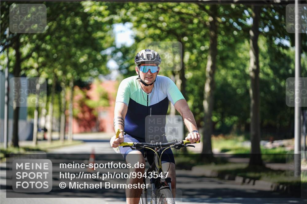 09.08.2026 - GEWOBA Citytriathlon Bremen Michael Burmester http://msf.ph/oto/9943547 09.08.2026 14:49:24 Radfahren 408 meine-sportfotos.de