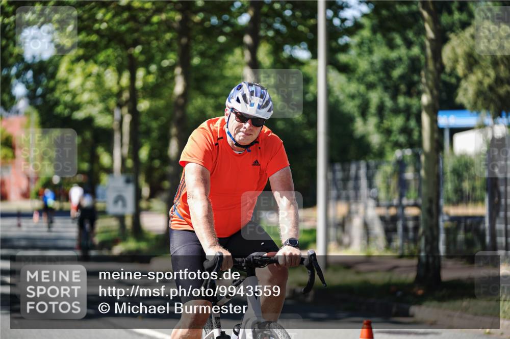 09.08.2026 - GEWOBA Citytriathlon Bremen Michael Burmester http://msf.ph/oto/9943559 09.08.2026 14:51:45 Radfahren 427 meine-sportfotos.de