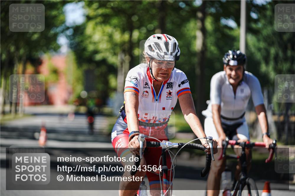09.08.2026 - GEWOBA Citytriathlon Bremen Michael Burmester http://msf.ph/oto/9943564 09.08.2026 14:52:16 Radfahren 469, 512 meine-sportfotos.de