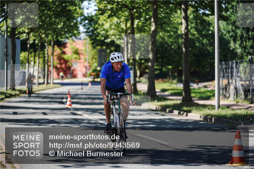 09.08.2026 - GEWOBA Citytriathlon Bremen Michael Burmester http://msf.ph/oto/9943569 09.08.2026 14:52:36 Radfahren 407, 445, 490 meine-sportfotos.de