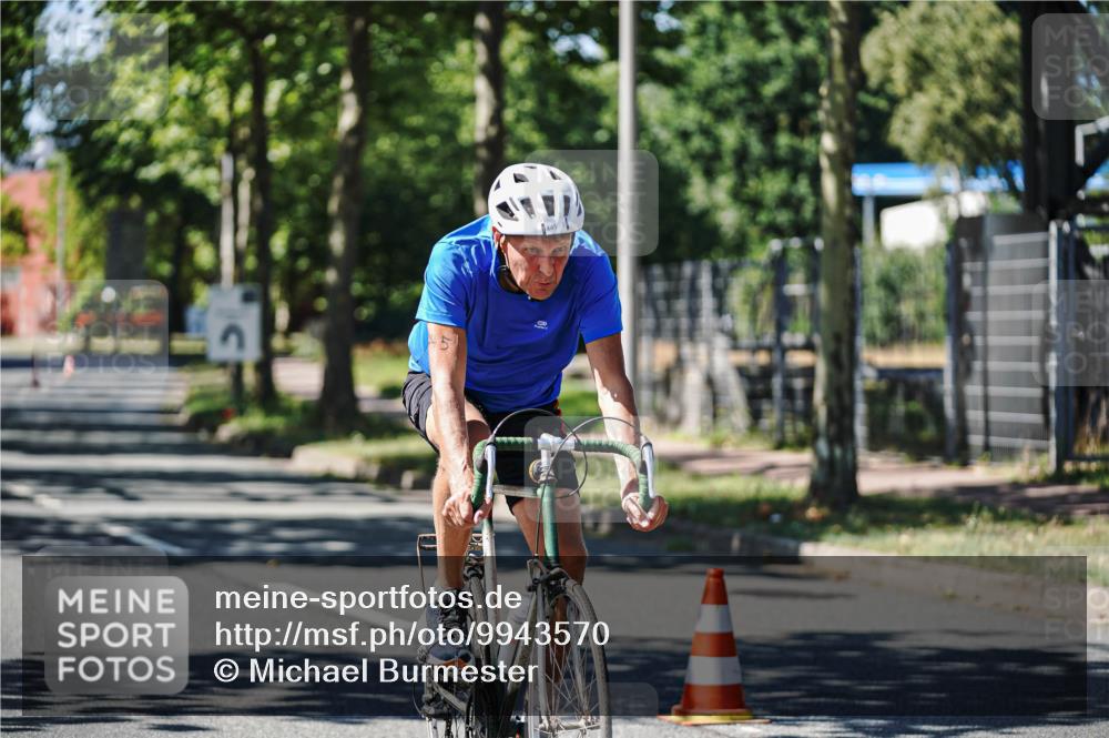 09.08.2026 - GEWOBA Citytriathlon Bremen Michael Burmester http://msf.ph/oto/9943570 09.08.2026 14:52:37 Radfahren 407, 445, 490 meine-sportfotos.de