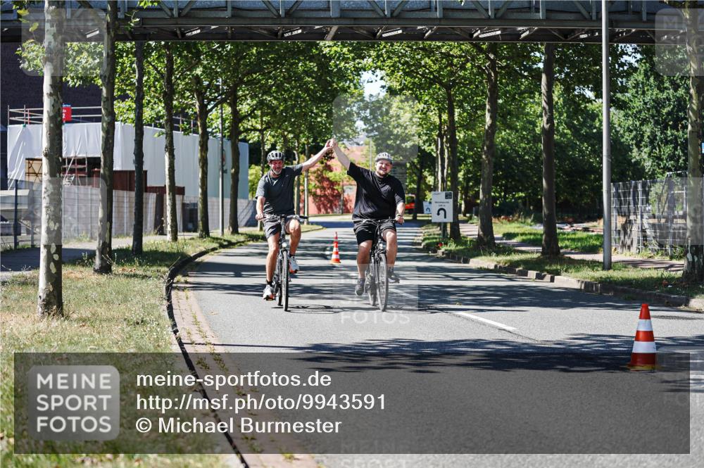 09.08.2026 - GEWOBA Citytriathlon Bremen Michael Burmester http://msf.ph/oto/9943591 09.08.2026 14:58:53 Radfahren 55, 444 meine-sportfotos.de