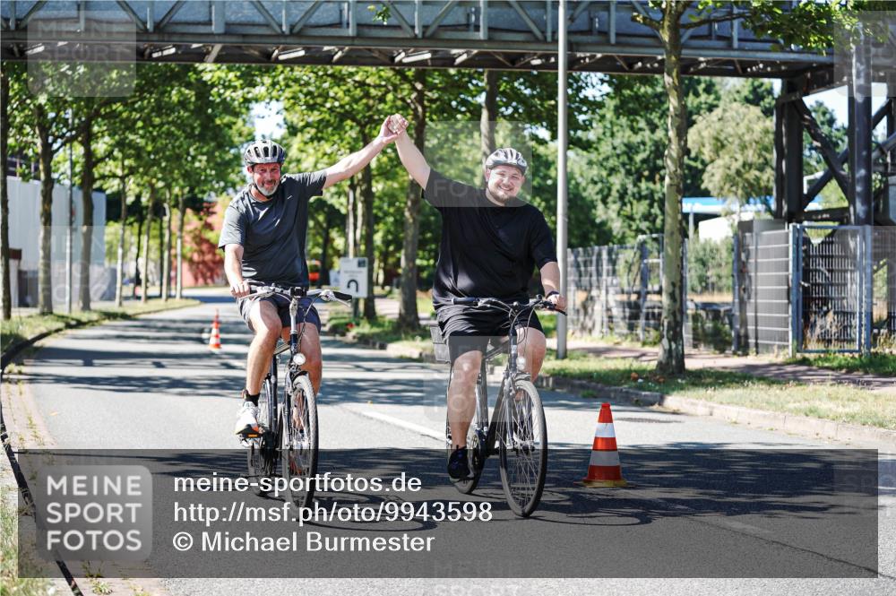 09.08.2026 - GEWOBA Citytriathlon Bremen Michael Burmester http://msf.ph/oto/9943598 09.08.2026 14:58:55 Radfahren 55, 444 meine-sportfotos.de