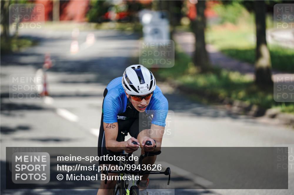 09.08.2026 - GEWOBA Citytriathlon Bremen Michael Burmester http://msf.ph/oto/9943626 09.08.2026 10:18:38 Radfahren 280, 302, 306 meine-sportfotos.de