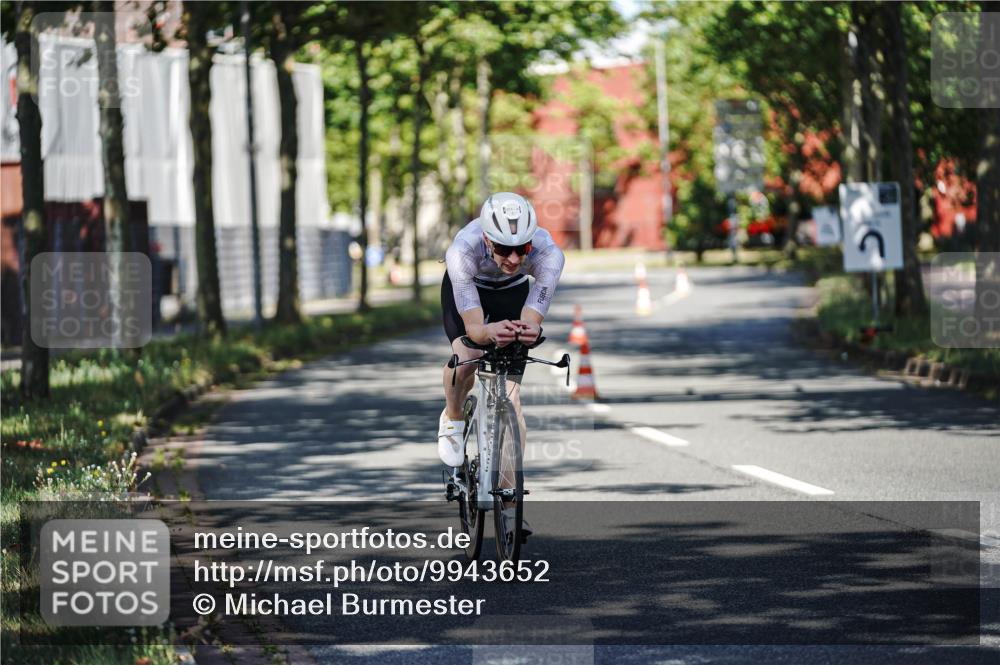09.08.2026 - GEWOBA Citytriathlon Bremen Michael Burmester http://msf.ph/oto/9943652 09.08.2026 10:23:20 Radfahren 284, 308, 351 meine-sportfotos.de