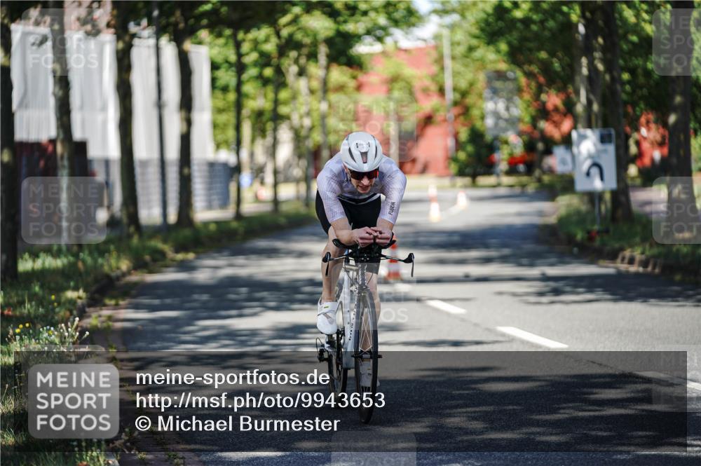 09.08.2026 - GEWOBA Citytriathlon Bremen Michael Burmester http://msf.ph/oto/9943653 09.08.2026 10:23:20 Radfahren 284, 308, 351 meine-sportfotos.de