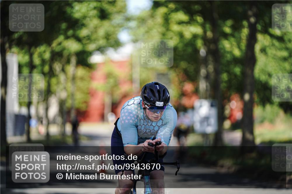 09.08.2026 - GEWOBA Citytriathlon Bremen Michael Burmester http://msf.ph/oto/9943670 09.08.2026 10:24:51 Radfahren 291, 314, 358 meine-sportfotos.de