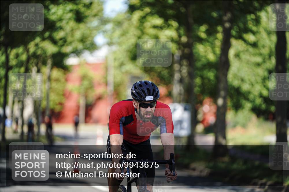 09.08.2026 - GEWOBA Citytriathlon Bremen Michael Burmester http://msf.ph/oto/9943675 09.08.2026 10:25:15 Radfahren 323, 360, 377, 427 meine-sportfotos.de