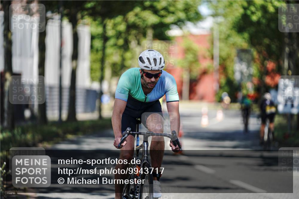 09.08.2026 - GEWOBA Citytriathlon Bremen Michael Burmester http://msf.ph/oto/9943717 09.08.2026 10:26:03 Radfahren 322, 372, 389, 416 meine-sportfotos.de