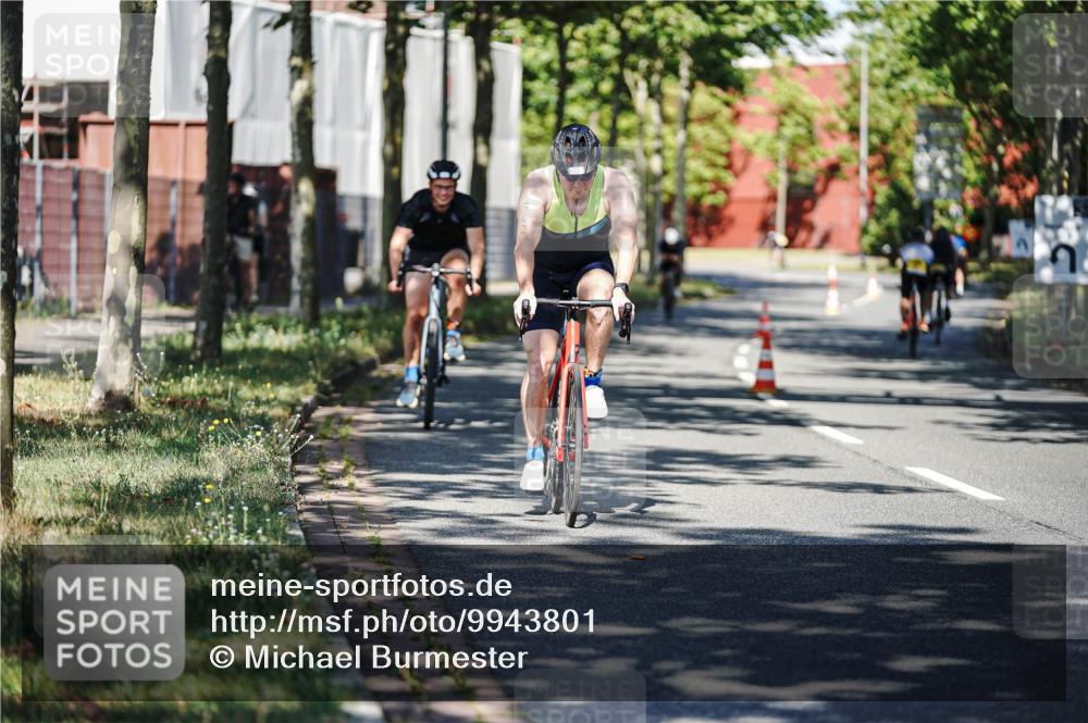09.08.2026 - GEWOBA Citytriathlon Bremen Michael Burmester http://msf.ph/oto/9943801 09.08.2026 10:28:33 Radfahren 329, 332, 340, 362, 369, 502 meine-sportfotos.de