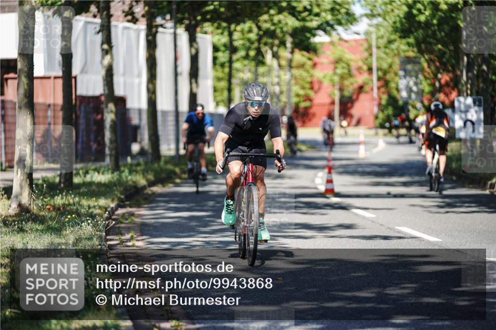 09.08.2026 - GEWOBA Citytriathlon Bremen Michael Burmester http://msf.ph/oto/9943868 09.08.2026 10:29:06 Radfahren 325, 343, 392, 396, 437, 517, 519 meine-sportfotos.de