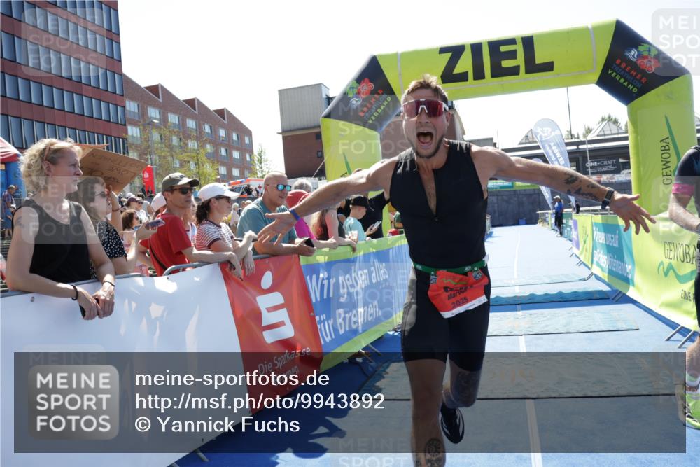 09.08.2026 - GEWOBA Citytriathlon Bremen Yannick Fuchs http://msf.ph/oto/9943892 09.08.2026 14:12:46 Ziel 698, 778 meine-sportfotos.de