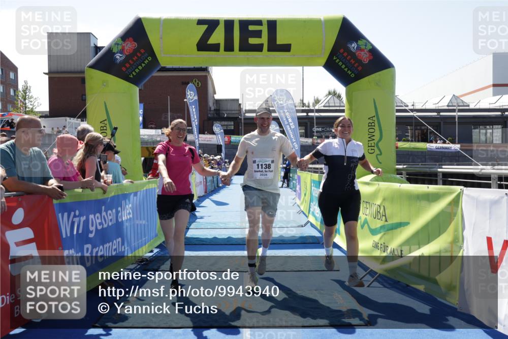 09.08.2026 - GEWOBA Citytriathlon Bremen Yannick Fuchs http://msf.ph/oto/9943940 09.08.2026 14:13:17 Ziel 1138 meine-sportfotos.de