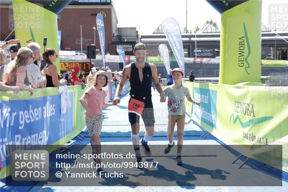 09.08.2026 - GEWOBA Citytriathlon Bremen Yannick Fuchs http://msf.ph/oto/9943977 09.08.2026 14:13:40 Ziel 748 meine-sportfotos.de