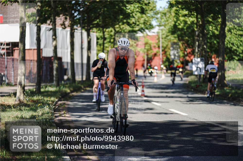 09.08.2026 - GEWOBA Citytriathlon Bremen Michael Burmester http://msf.ph/oto/9943980 09.08.2026 10:29:49 Radfahren 231, 289, 298, 300, 312, 328, 364, 379, 388, 403, 406, 479 meine-sportfotos.de