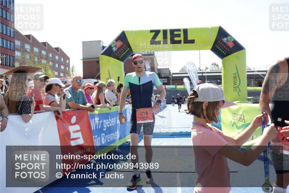 09.08.2026 - GEWOBA Citytriathlon Bremen Yannick Fuchs http://msf.ph/oto/9943989 09.08.2026 14:13:49 Ziel 679, 781, 788 meine-sportfotos.de