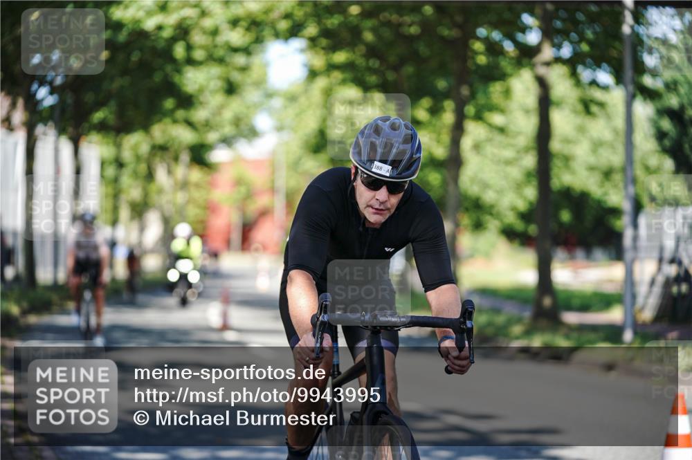 09.08.2026 - GEWOBA Citytriathlon Bremen Michael Burmester http://msf.ph/oto/9943995 09.08.2026 10:29:56 Radfahren 289, 312, 388, 403, 406, 479, 516, 528 meine-sportfotos.de