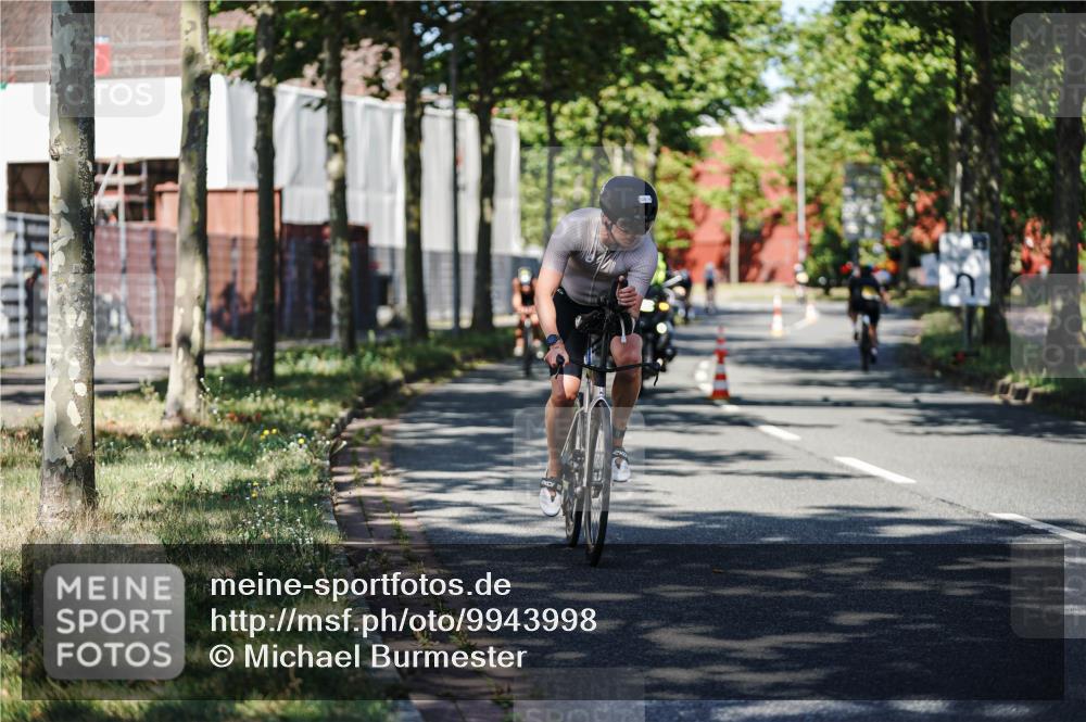 09.08.2026 - GEWOBA Citytriathlon Bremen Michael Burmester http://msf.ph/oto/9943998 09.08.2026 10:29:57 Radfahren 289, 312, 313, 388, 403, 406, 479, 516, 528 meine-sportfotos.de