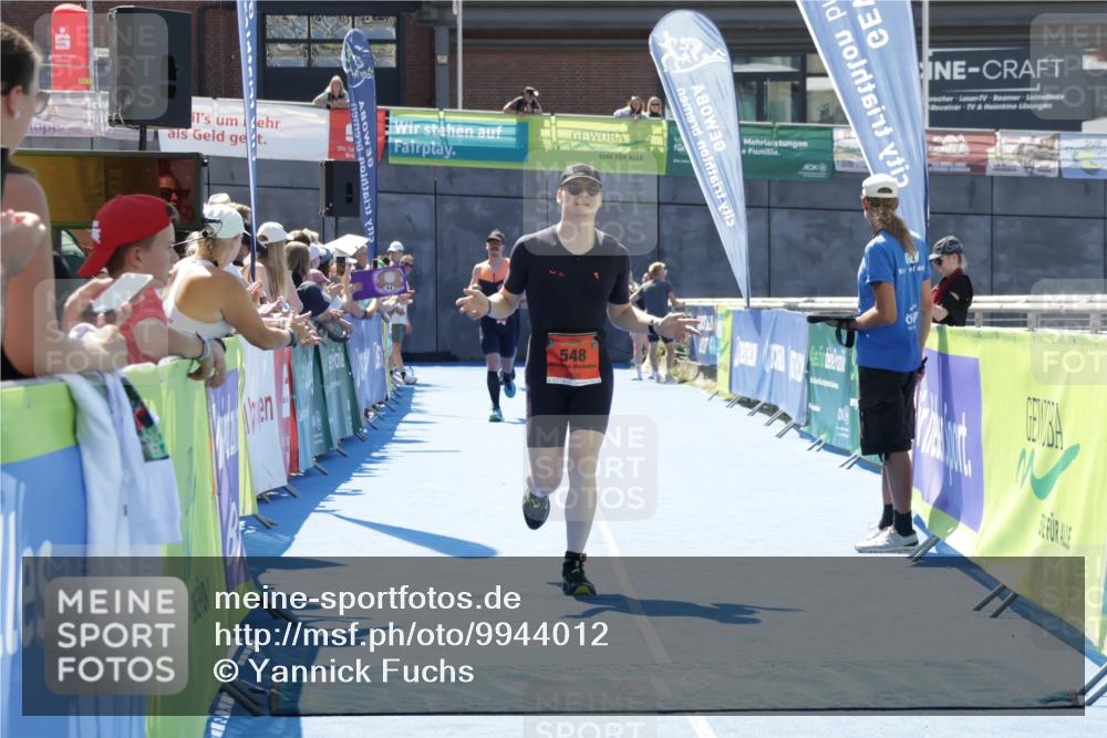 09.08.2026 - GEWOBA Citytriathlon Bremen Yannick Fuchs http://msf.ph/oto/9944012 09.08.2026 14:13:55 Ziel 548, 781 meine-sportfotos.de