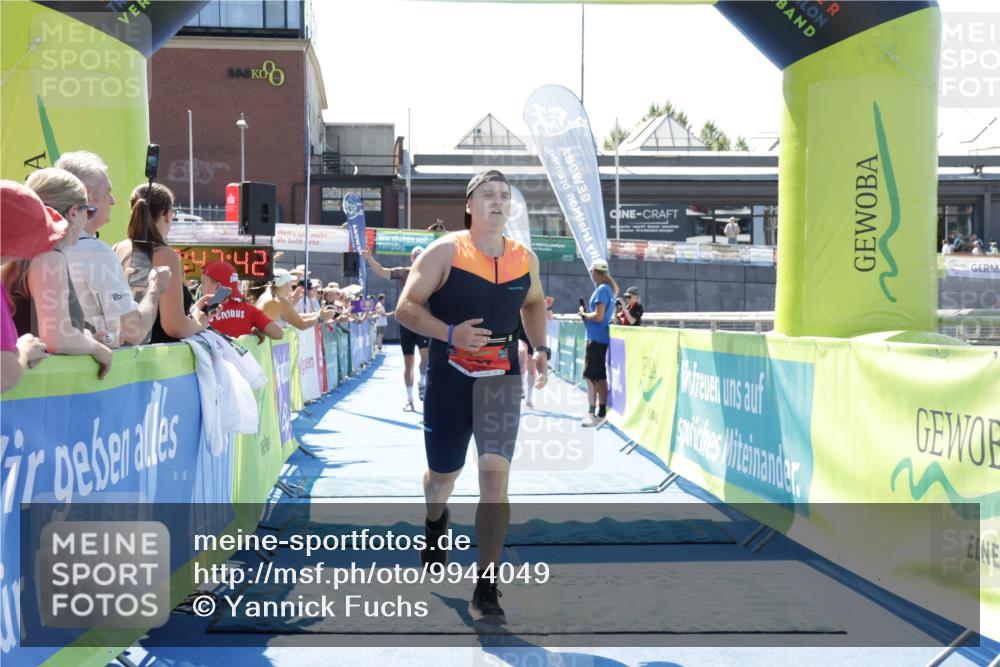 09.08.2026 - GEWOBA Citytriathlon Bremen Yannick Fuchs http://msf.ph/oto/9944049 09.08.2026 14:14:05 Ziel 597, 607, 1145 meine-sportfotos.de