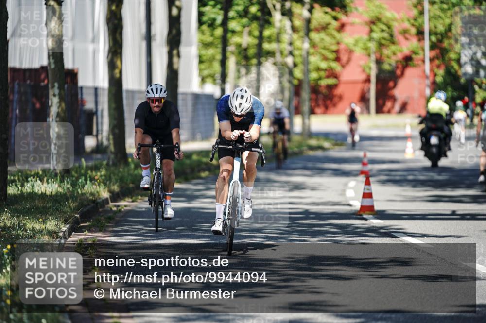 09.08.2026 - GEWOBA Citytriathlon Bremen Michael Burmester http://msf.ph/oto/9944094 09.08.2026 10:30:50 Radfahren 299, 311, 317, 320, 334, 470 meine-sportfotos.de