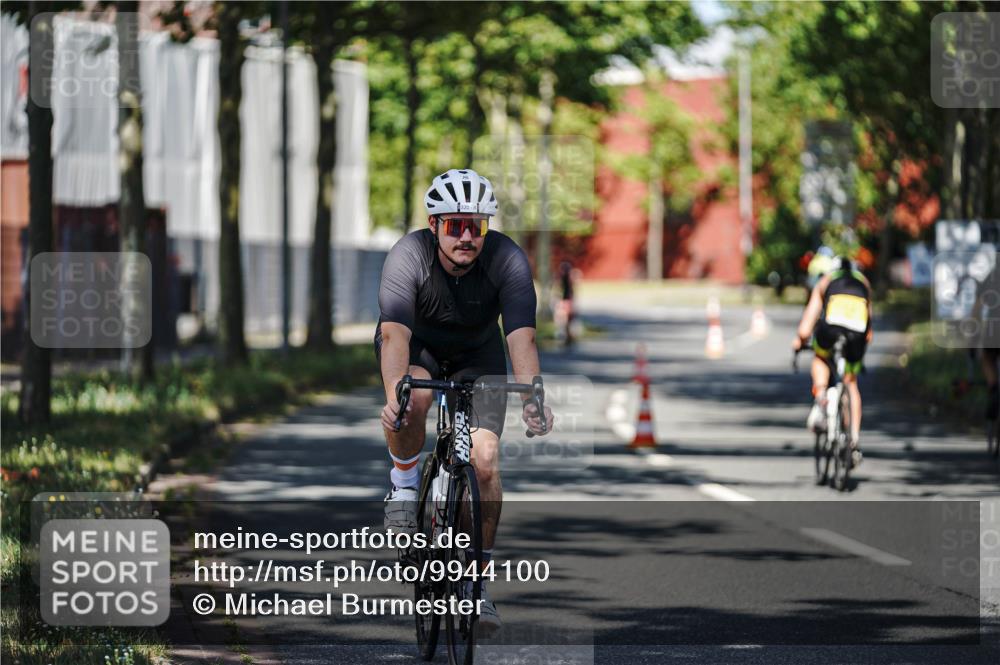 09.08.2026 - GEWOBA Citytriathlon Bremen Michael Burmester http://msf.ph/oto/9944100 09.08.2026 10:30:52 Radfahren 299, 311, 317, 320 meine-sportfotos.de