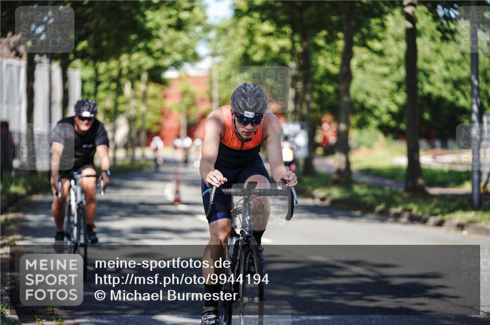 09.08.2026 - GEWOBA Citytriathlon Bremen Michael Burmester http://msf.ph/oto/9944194 09.08.2026 10:31:38 Radfahren 125, 288, 365, 397, 405, 430, 443, 458, 472 meine-sportfotos.de