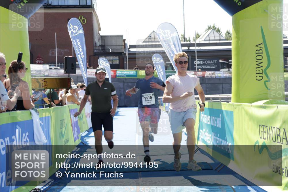 09.08.2026 - GEWOBA Citytriathlon Bremen Yannick Fuchs http://msf.ph/oto/9944195 09.08.2026 14:15:11 Ziel 1115 meine-sportfotos.de