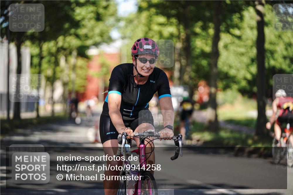 09.08.2026 - GEWOBA Citytriathlon Bremen Michael Burmester http://msf.ph/oto/9944258 09.08.2026 10:32:10 Radfahren 239, 456, 481, 482, 500 meine-sportfotos.de