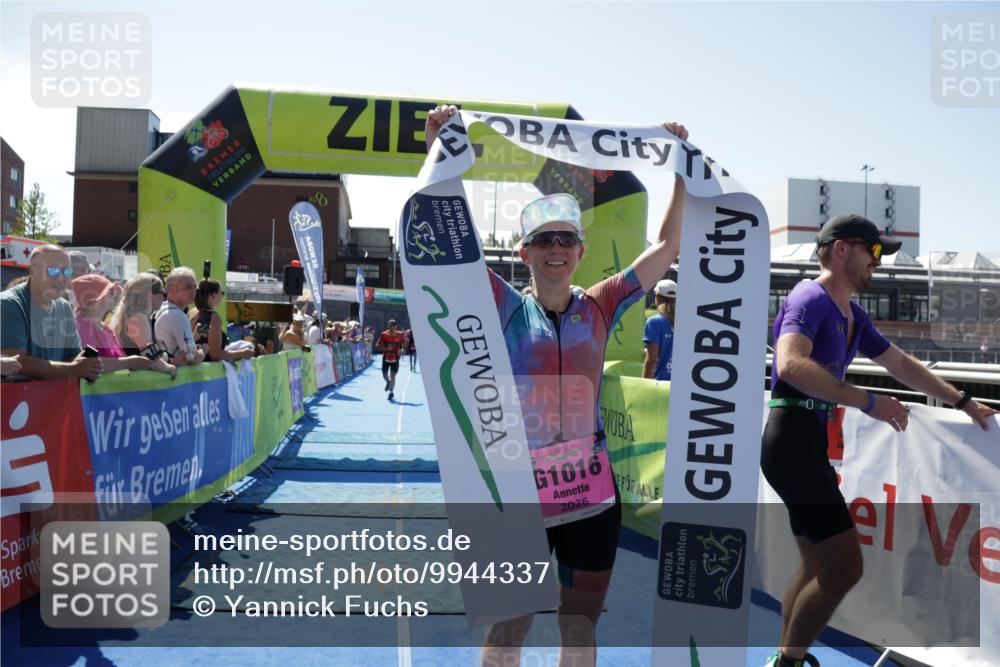 09.08.2026 - GEWOBA Citytriathlon Bremen Yannick Fuchs http://msf.ph/oto/9944337 09.08.2026 14:16:21 Ziel 654, 846 meine-sportfotos.de