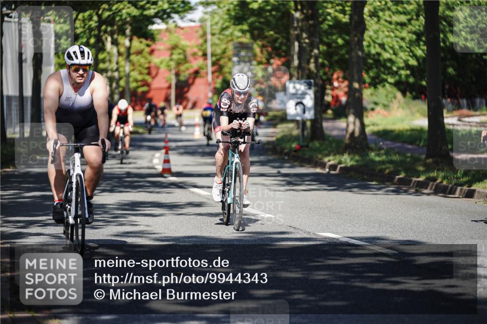 09.08.2026 - GEWOBA Citytriathlon Bremen Michael Burmester http://msf.ph/oto/9944343 09.08.2026 10:32:50 Radfahren 7, 303, 305, 324, 330, 353, 370, 374, 452, 503, 508, 515, 526 meine-sportfotos.de