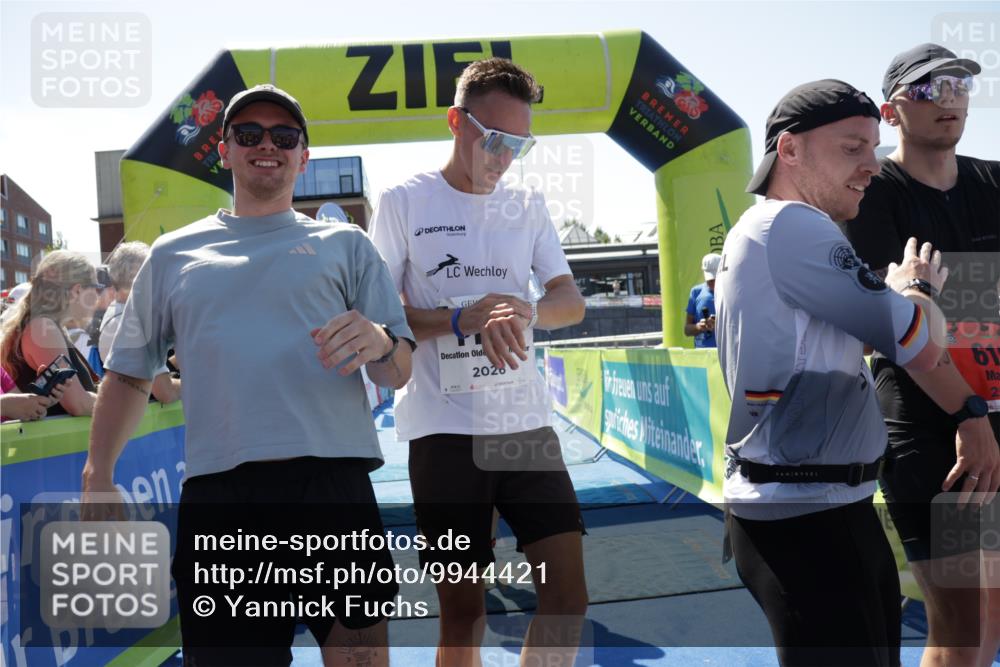 09.08.2026 - GEWOBA Citytriathlon Bremen Yannick Fuchs http://msf.ph/oto/9944421 09.08.2026 14:16:43 Ziel 619, 645, 835, 1125 meine-sportfotos.de