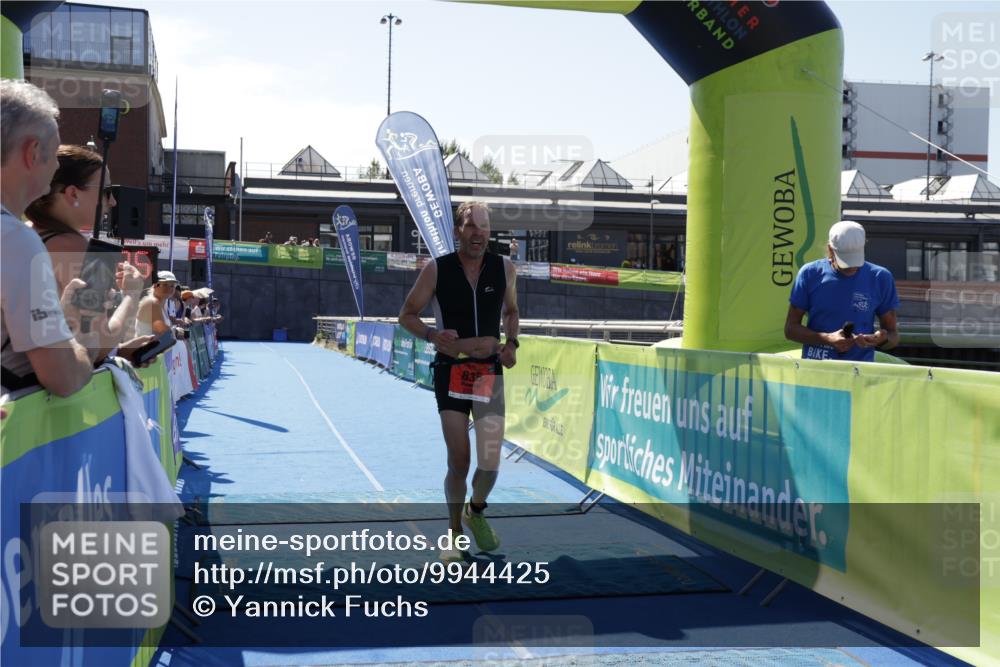 09.08.2026 - GEWOBA Citytriathlon Bremen Yannick Fuchs http://msf.ph/oto/9944425 09.08.2026 14:16:48 Ziel 835 meine-sportfotos.de