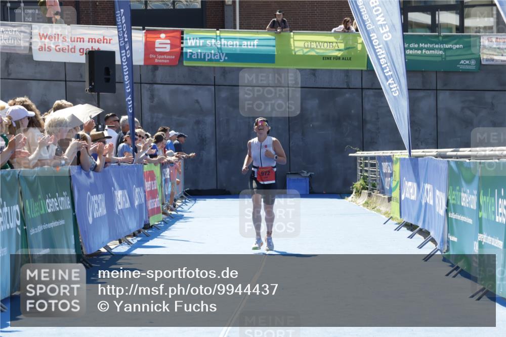 09.08.2026 - GEWOBA Citytriathlon Bremen Yannick Fuchs http://msf.ph/oto/9944437 09.08.2026 14:17:08 Ziel 972 meine-sportfotos.de