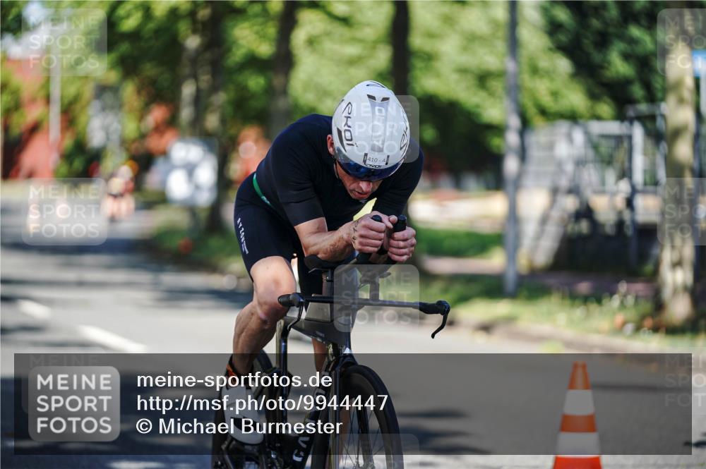 09.08.2026 - GEWOBA Citytriathlon Bremen Michael Burmester http://msf.ph/oto/9944447 09.08.2026 10:33:22 Radfahren 63, 177, 285, 302, 331, 410, 433, 483, 484 meine-sportfotos.de